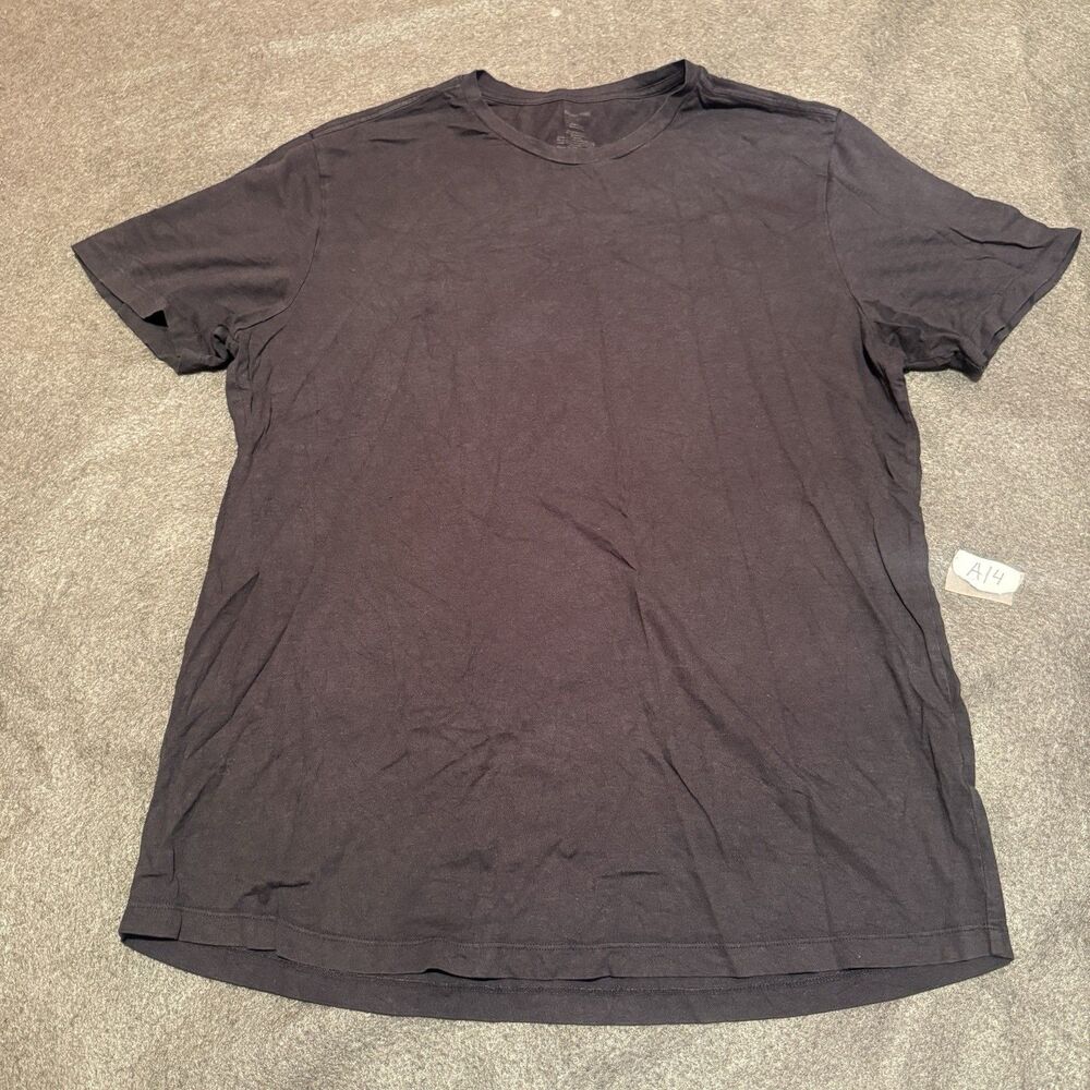 Mens TShirt L Large Black Short Sleeve Tee Shirt Crew Neck